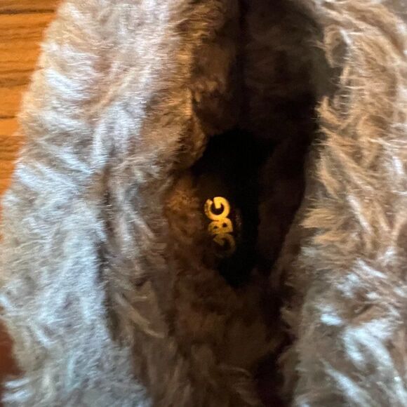 GBG Los Angeles Women's Aleya Faux Fur Winter Boots Sz 6 - Brand New with Tag - Picture 5 of 7